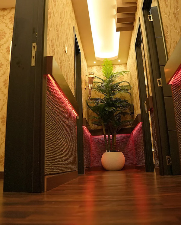 massage centre staff