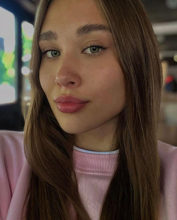 Pakistani massage centre therapist